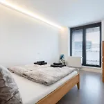 Arena - Shopping & W Free Parking Apartment Pressburg