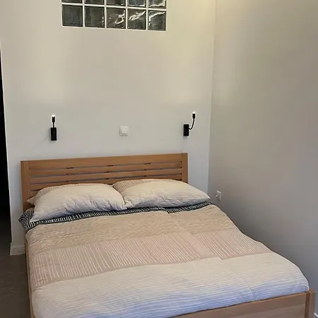 Arena - Vivo & W Free Parking