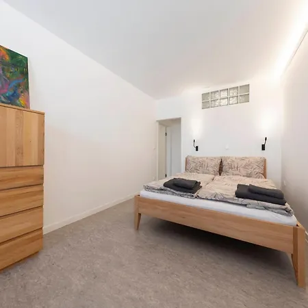 Arena - Shopping & W Free Parking * Pressburg