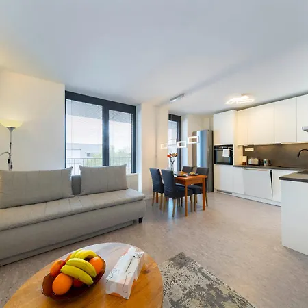 Apartment Arena - Shopping & W Free Parking *