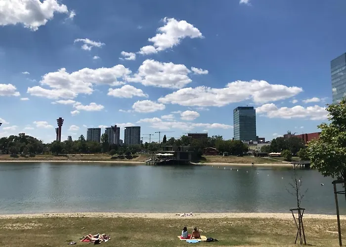 Arena - Vivo & W Free Parking * Bratislava