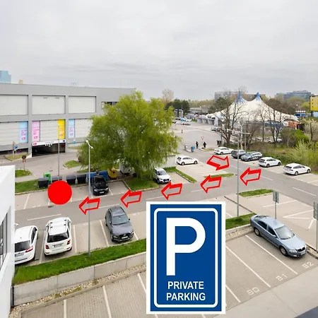 Arena - Shopping & W Free Parking 브라티슬라바